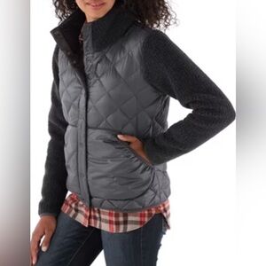 REÍ Cooperative Wallace Lake Sherpa Bomber Down Puffer Jacket🖤